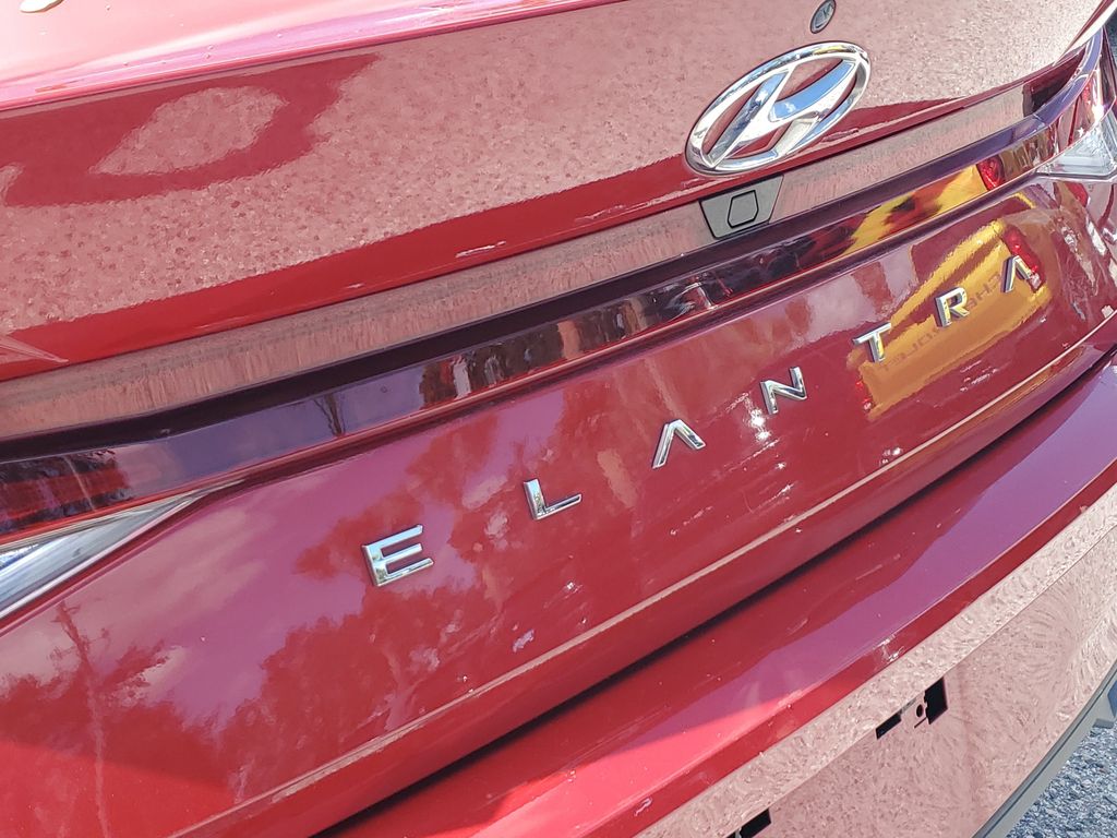 Thumbnail: 2023 Hyundai Elantra - 15