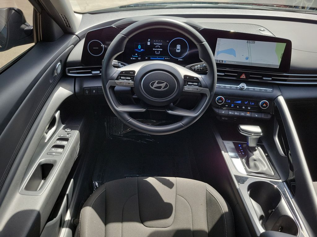 Thumbnail: 2025 Hyundai Elantra - 6
