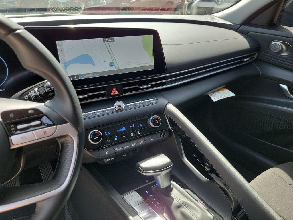 Thumbnail: 2025 Hyundai Elantra - 30