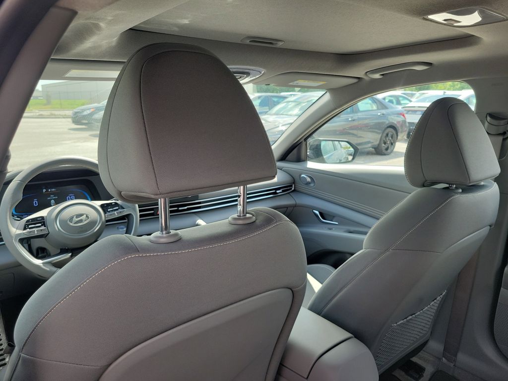 Thumbnail: 2026 Hyundai Elantra - 8