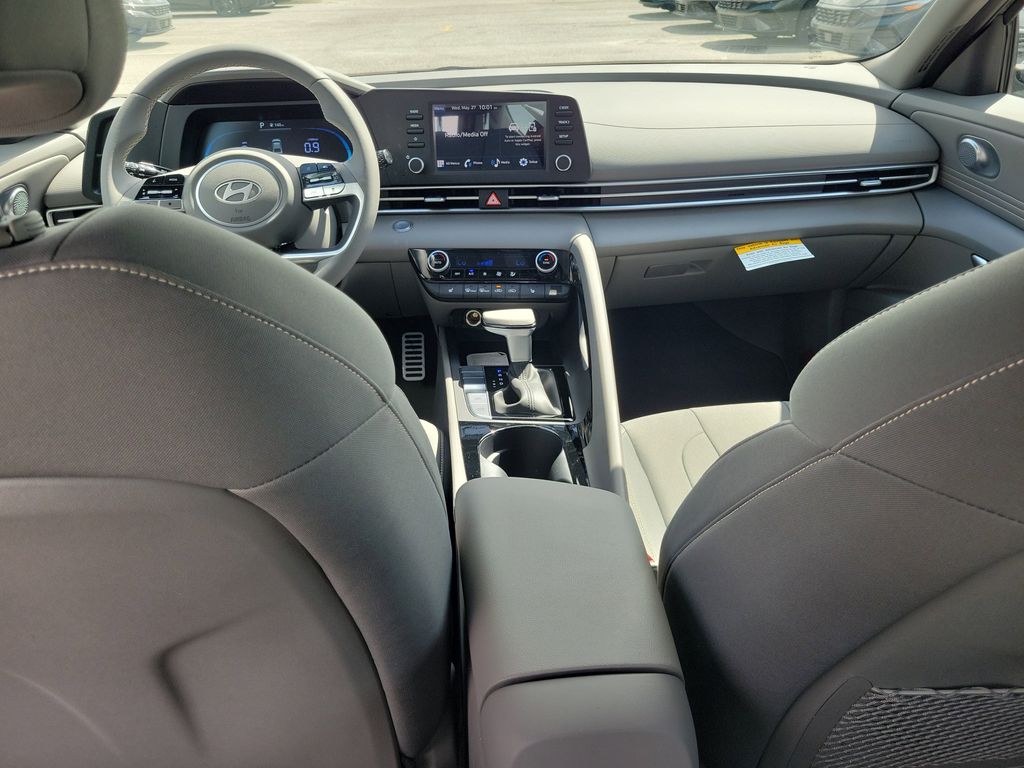Thumbnail: 2026 Hyundai Elantra - 2