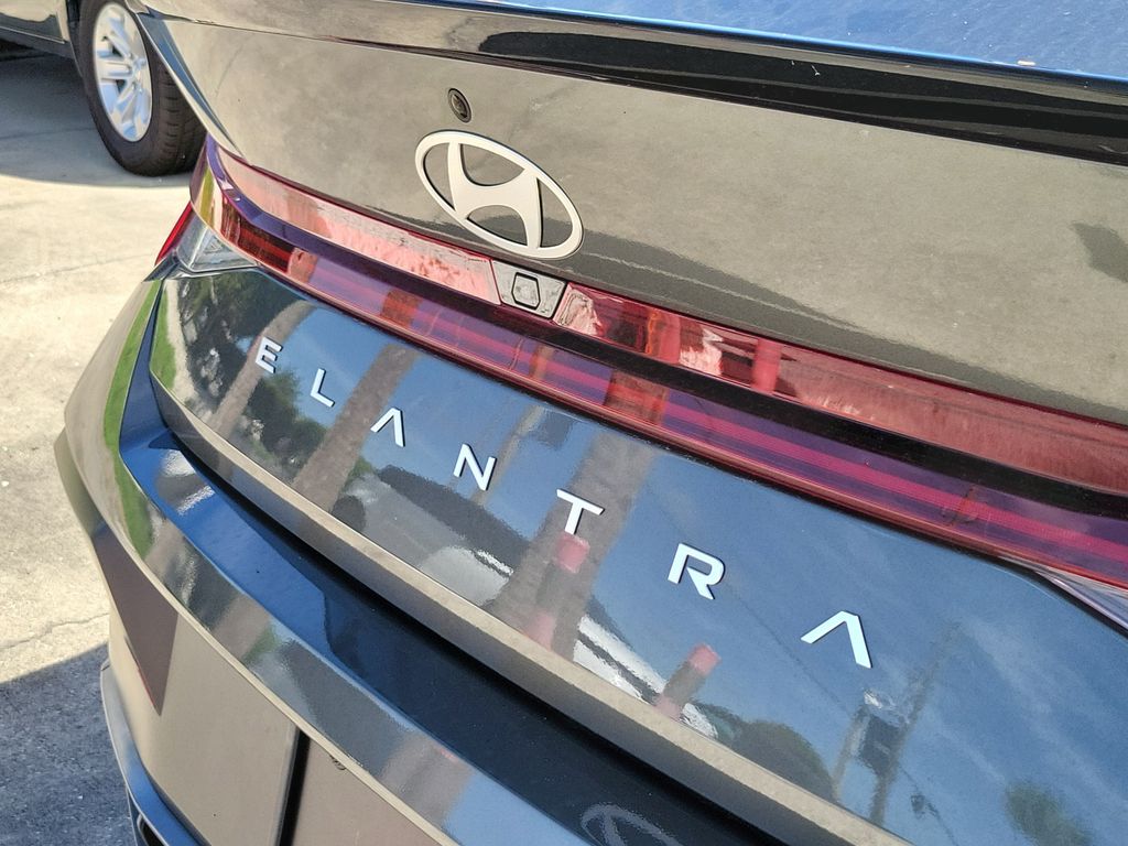 Thumbnail: 2026 Hyundai Elantra - 6