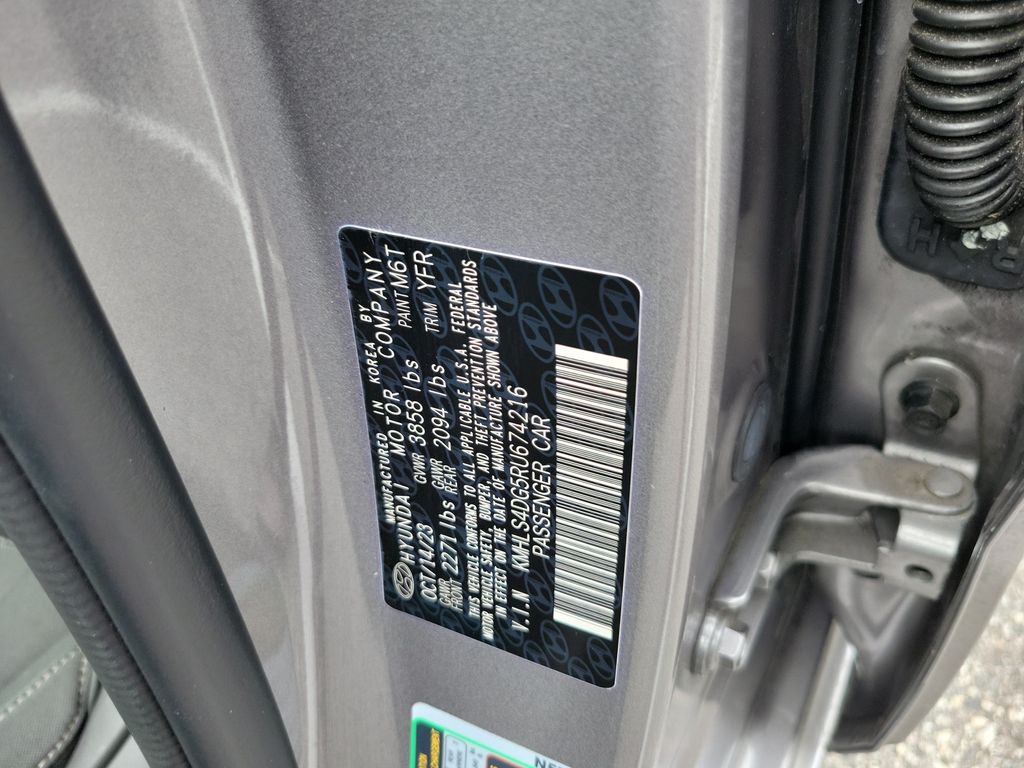 Thumbnail: 2024 Hyundai Elantra - 13