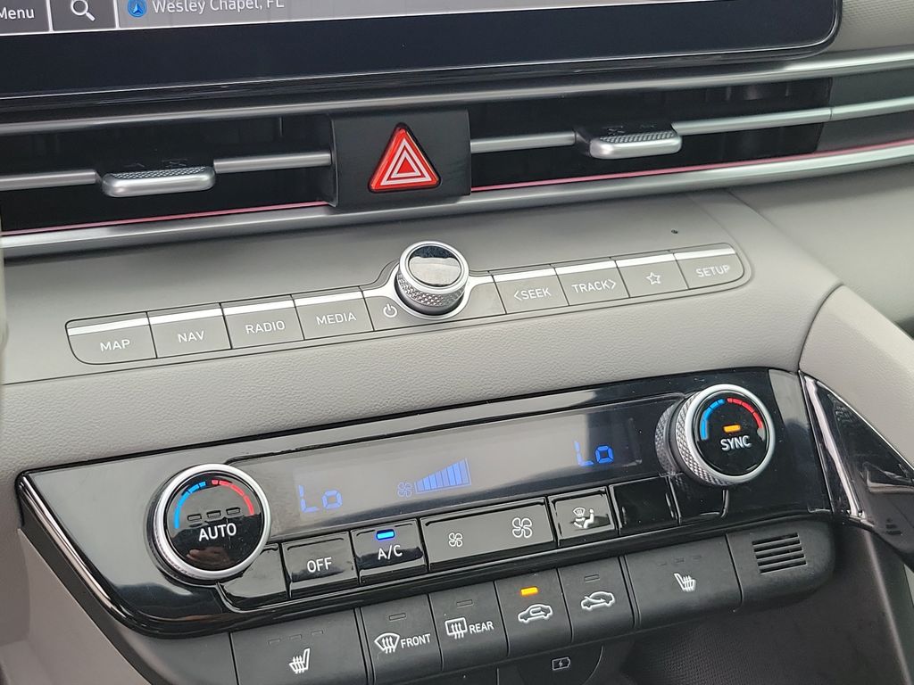 Thumbnail: 2024 Hyundai Elantra - 27