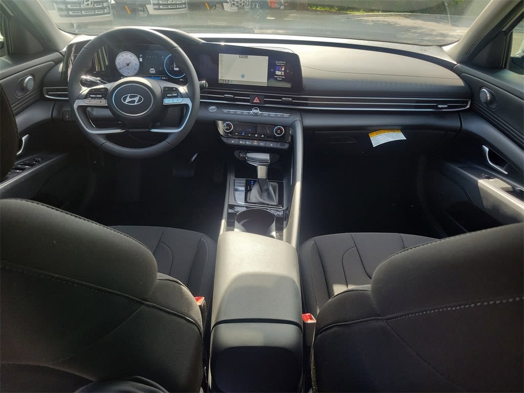 Thumbnail: 2025 Hyundai Elantra - 2