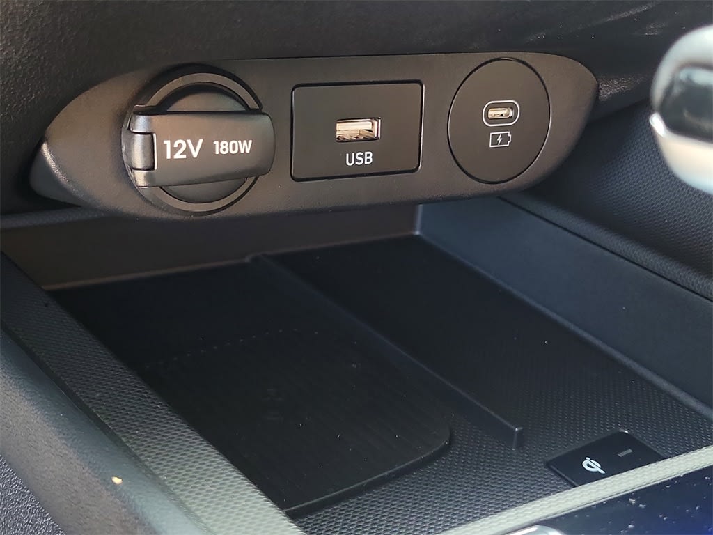 Thumbnail: 2025 Hyundai Elantra - 29