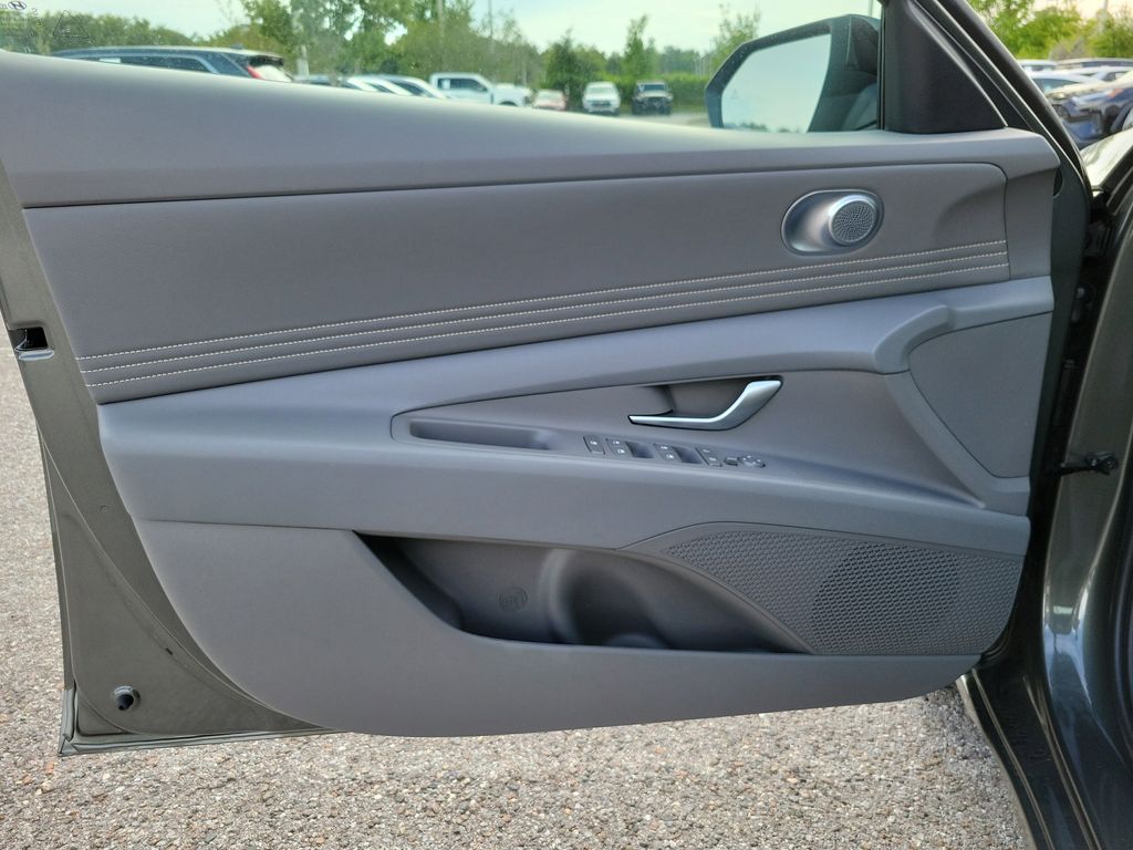 Thumbnail: 2026 Hyundai Elantra - 22