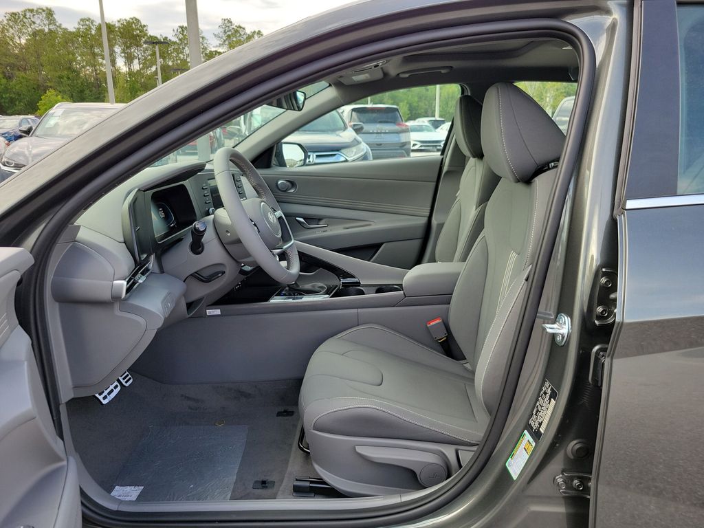 Thumbnail: 2026 Hyundai Elantra - 9