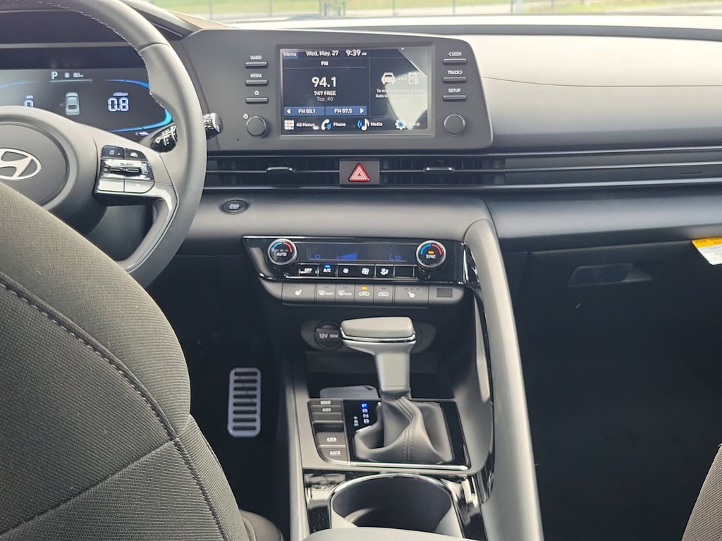 Thumbnail: 2026 Hyundai Elantra - 11