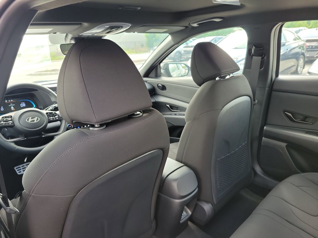 Thumbnail: 2026 Hyundai Elantra - 6