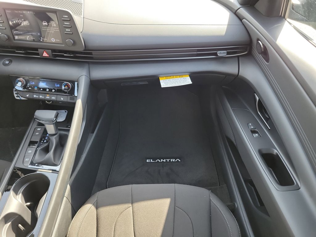 Thumbnail: 2026 Hyundai Elantra - 22