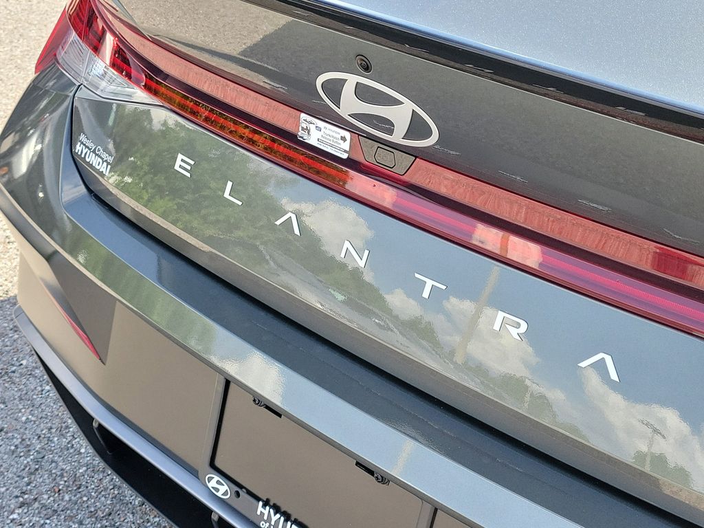 Thumbnail: 2026 Hyundai Elantra - 4