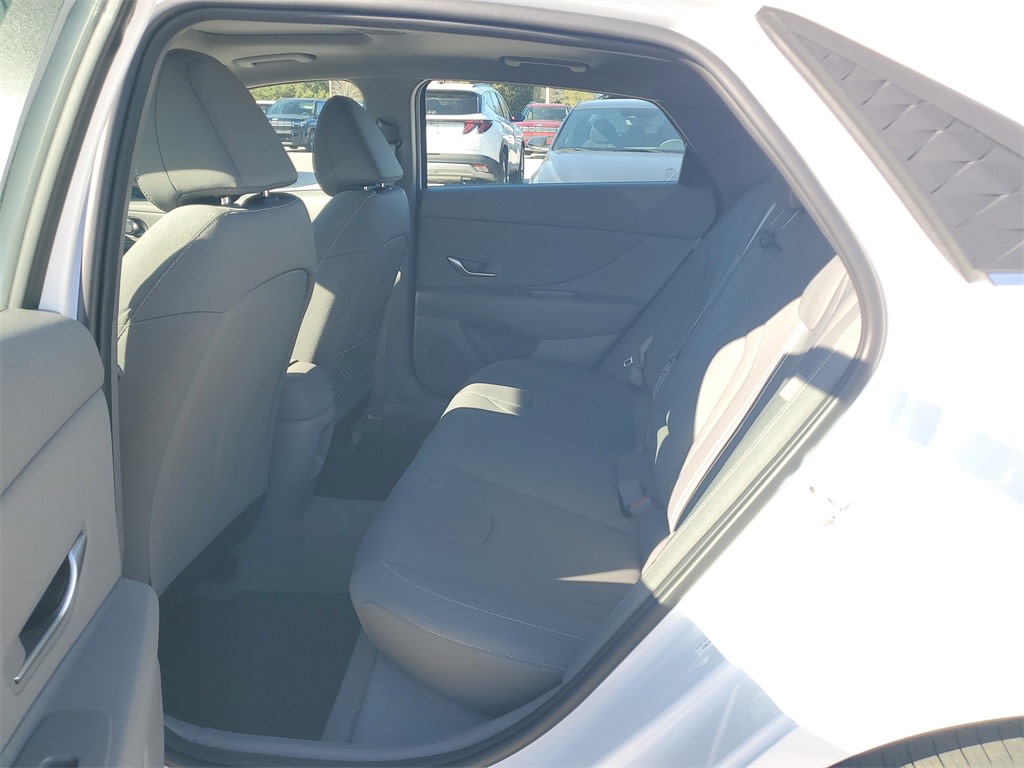 Thumbnail: 2026 Hyundai Elantra - 9