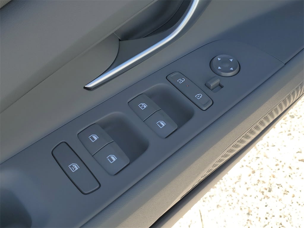 Thumbnail: 2026 Hyundai Elantra - 22