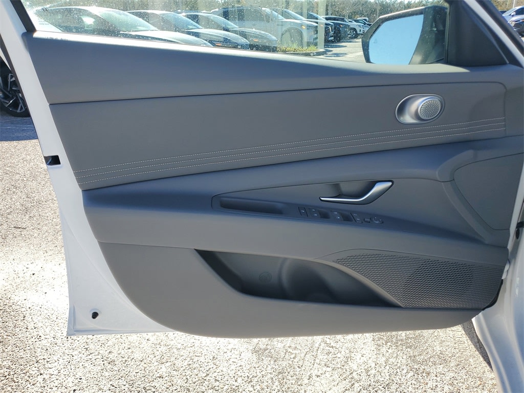 Thumbnail: 2026 Hyundai Elantra - 21