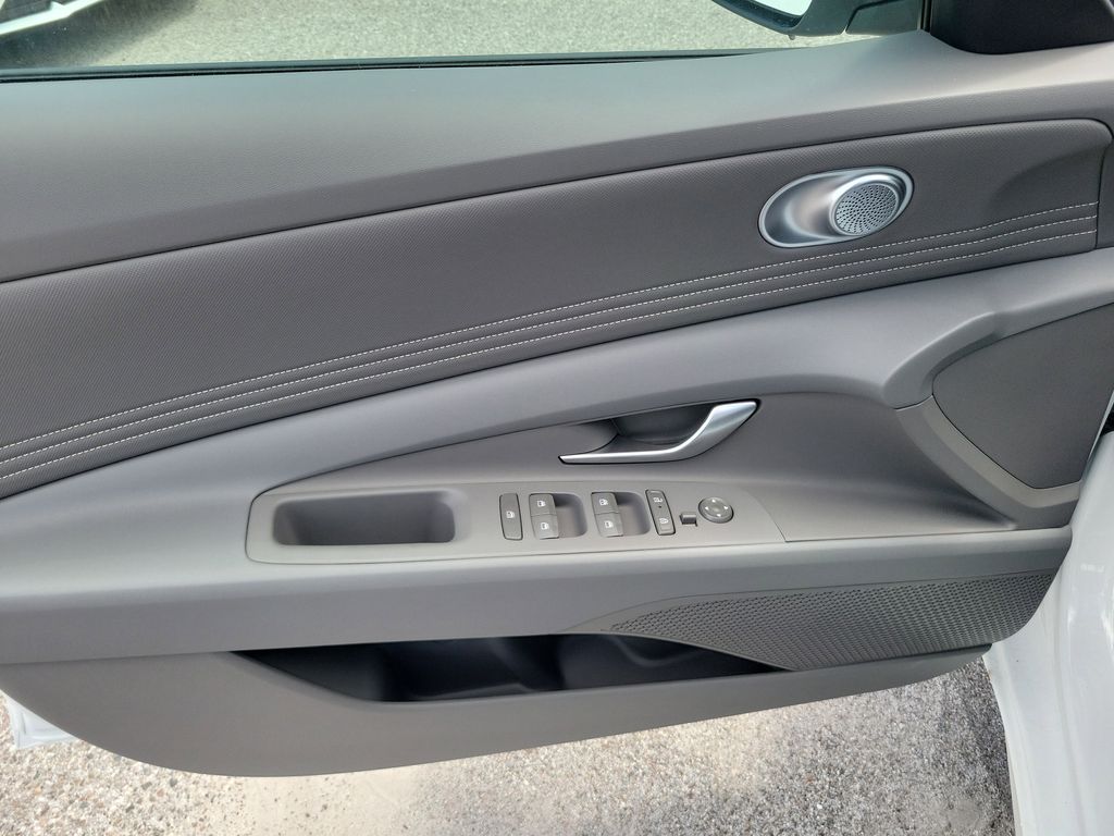 Thumbnail: 2026 Hyundai Elantra - 19