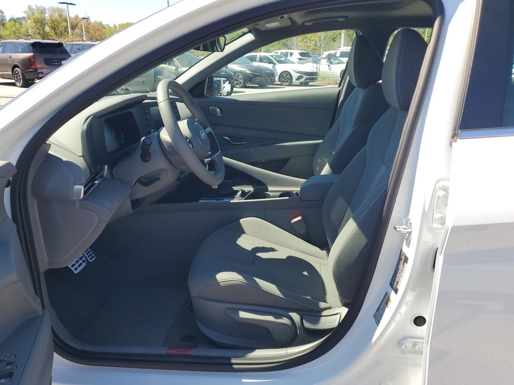 Thumbnail: 2026 Hyundai Elantra - 8