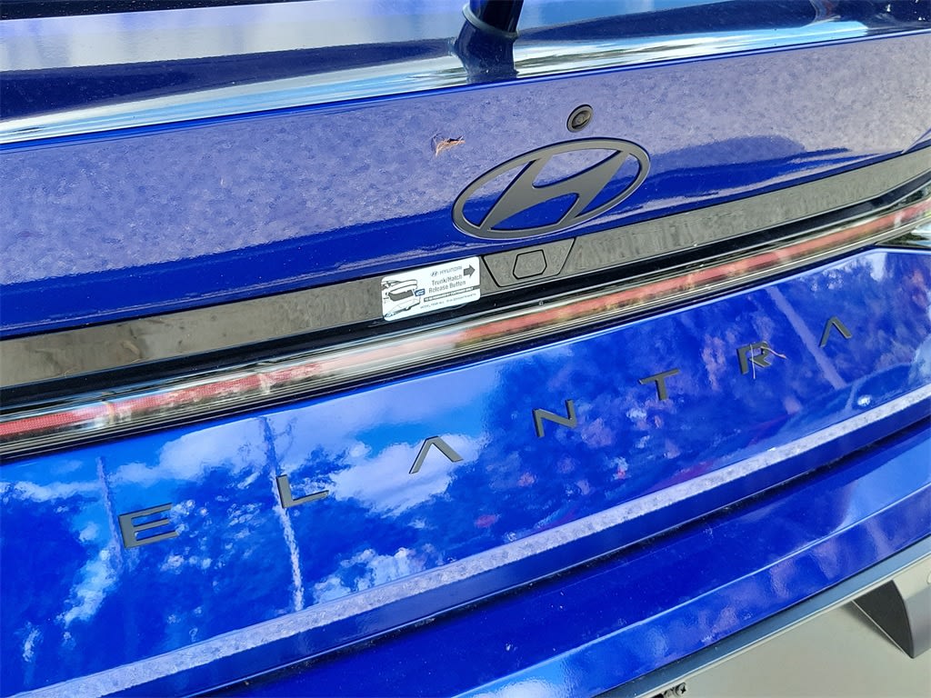 Thumbnail: 2025 Hyundai Elantra - 20