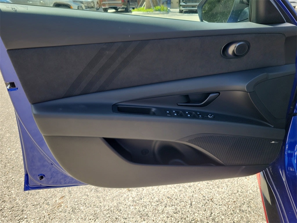 Thumbnail: 2025 Hyundai Elantra - 23