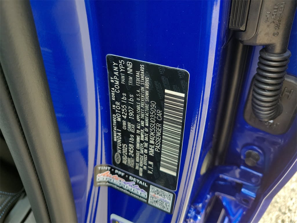 Thumbnail: 2025 Hyundai Elantra - 16