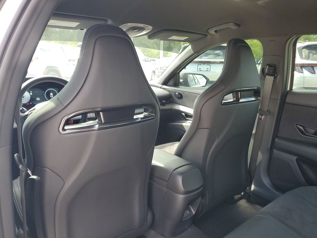 Thumbnail: 2026 Hyundai Elantra - 20