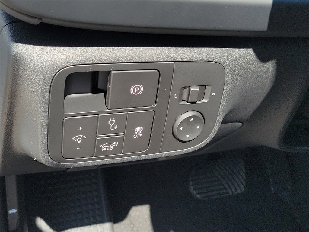 Thumbnail: 2025 Hyundai Ioniq 6 - 26