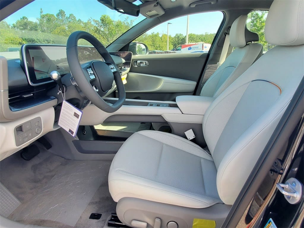 Thumbnail: 2023 Hyundai Ioniq 6 - 9