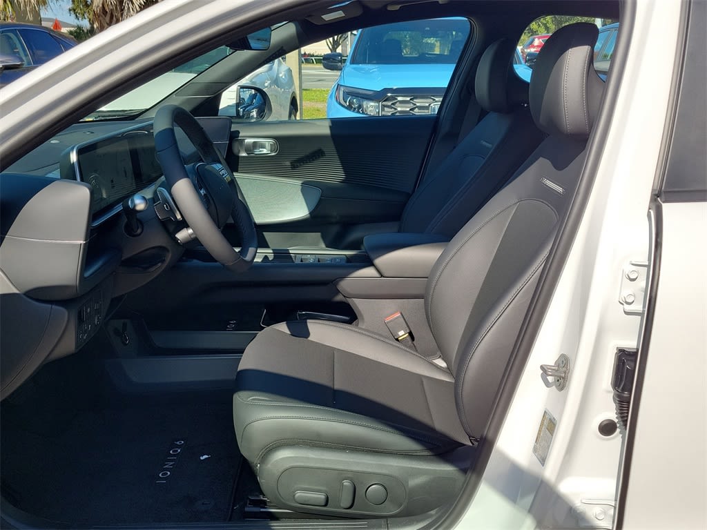 Thumbnail: 2025 Hyundai Ioniq 6 - 8