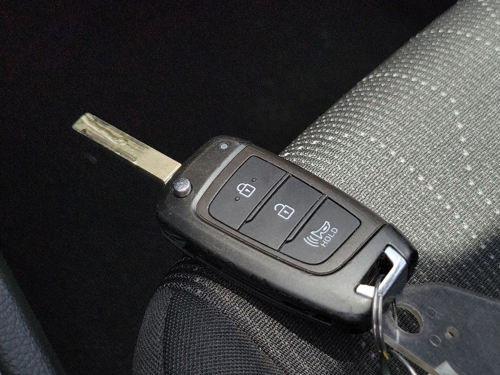 Thumbnail: 2024 Hyundai Venue - 14
