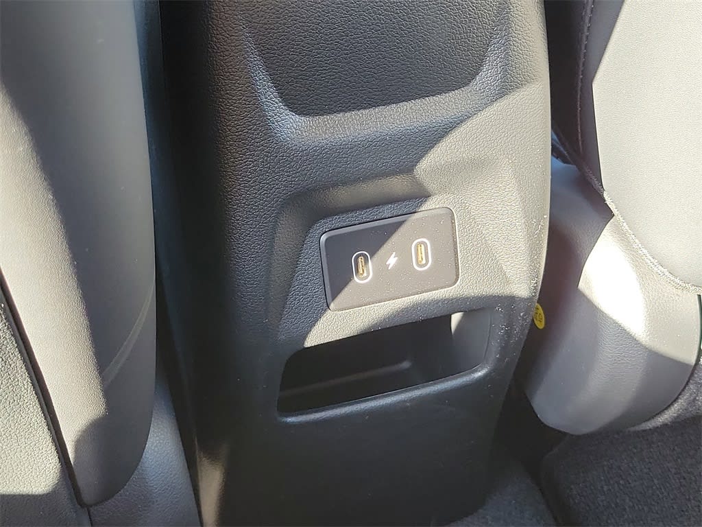 2025 Hyundai Venue Limited 18