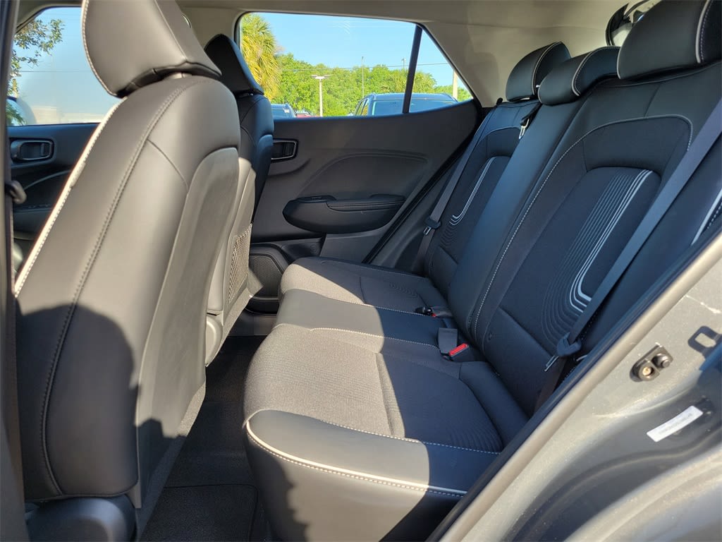 2025 Hyundai Venue Limited 7