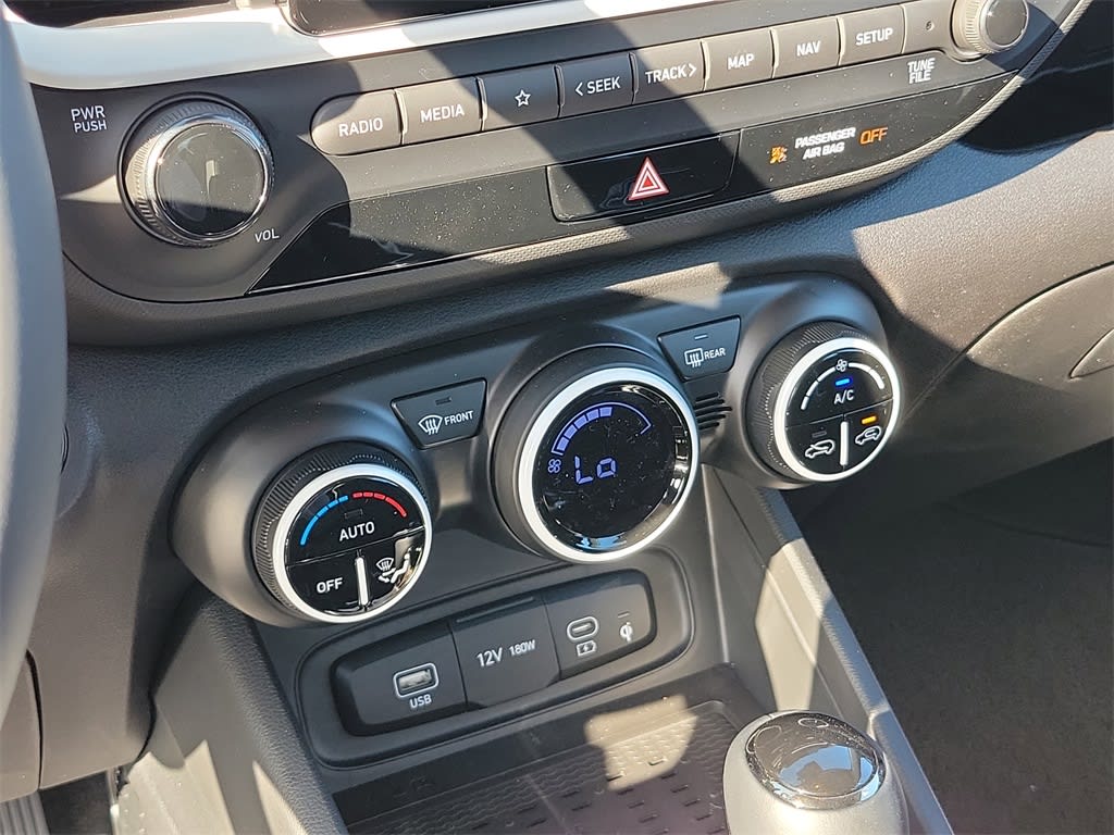 2025 Hyundai Venue Limited 27
