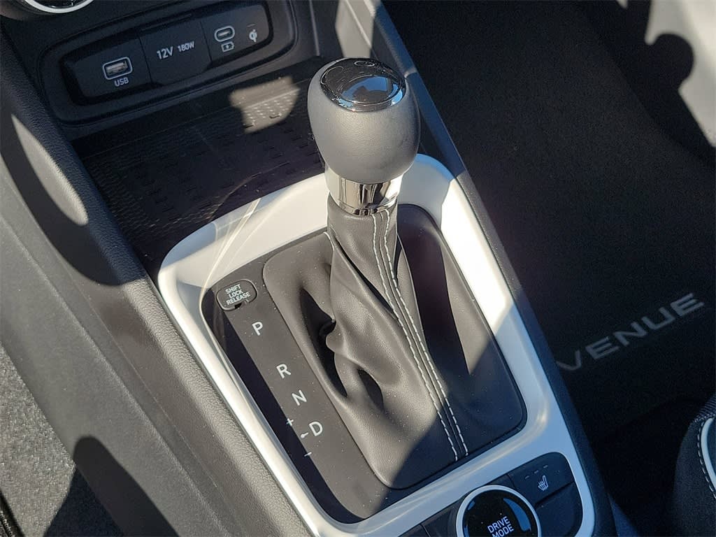 2025 Hyundai Venue Limited 11