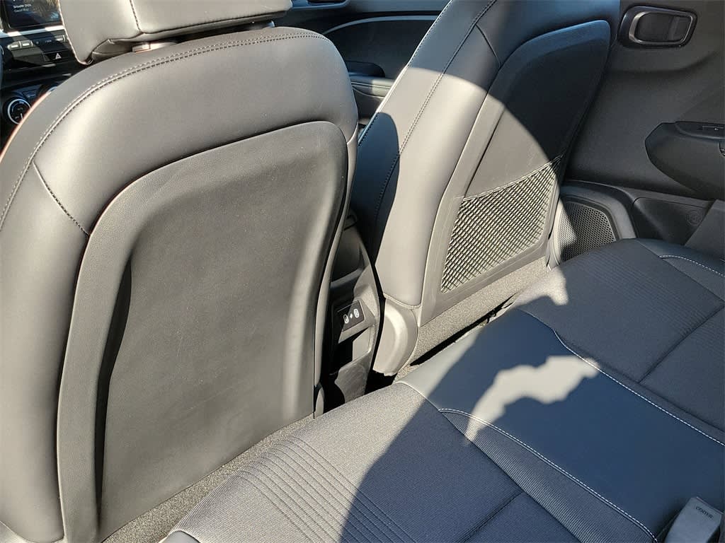 2025 Hyundai Venue Limited 17