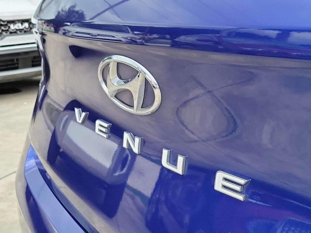 Thumbnail: 2020 Hyundai Venue - 4