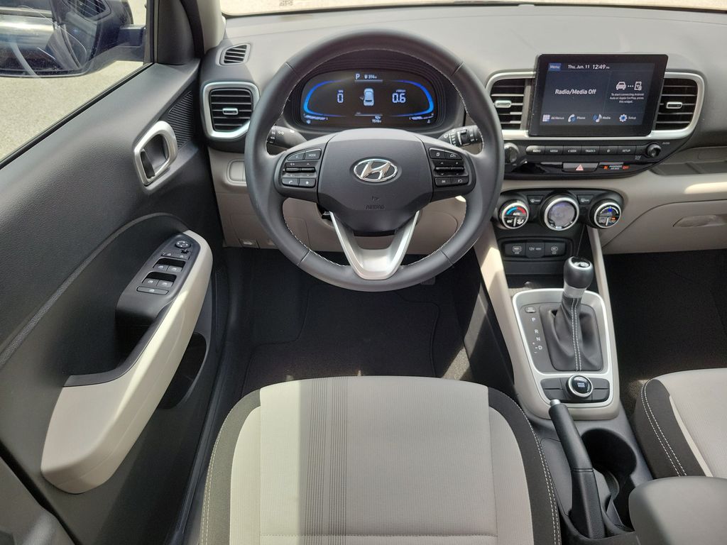 Thumbnail: 2025 Hyundai Venue - 9