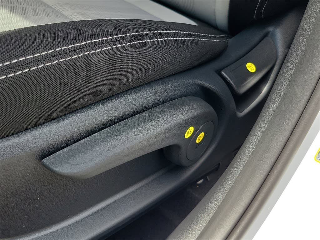 Thumbnail: 2025 Hyundai Venue - 24