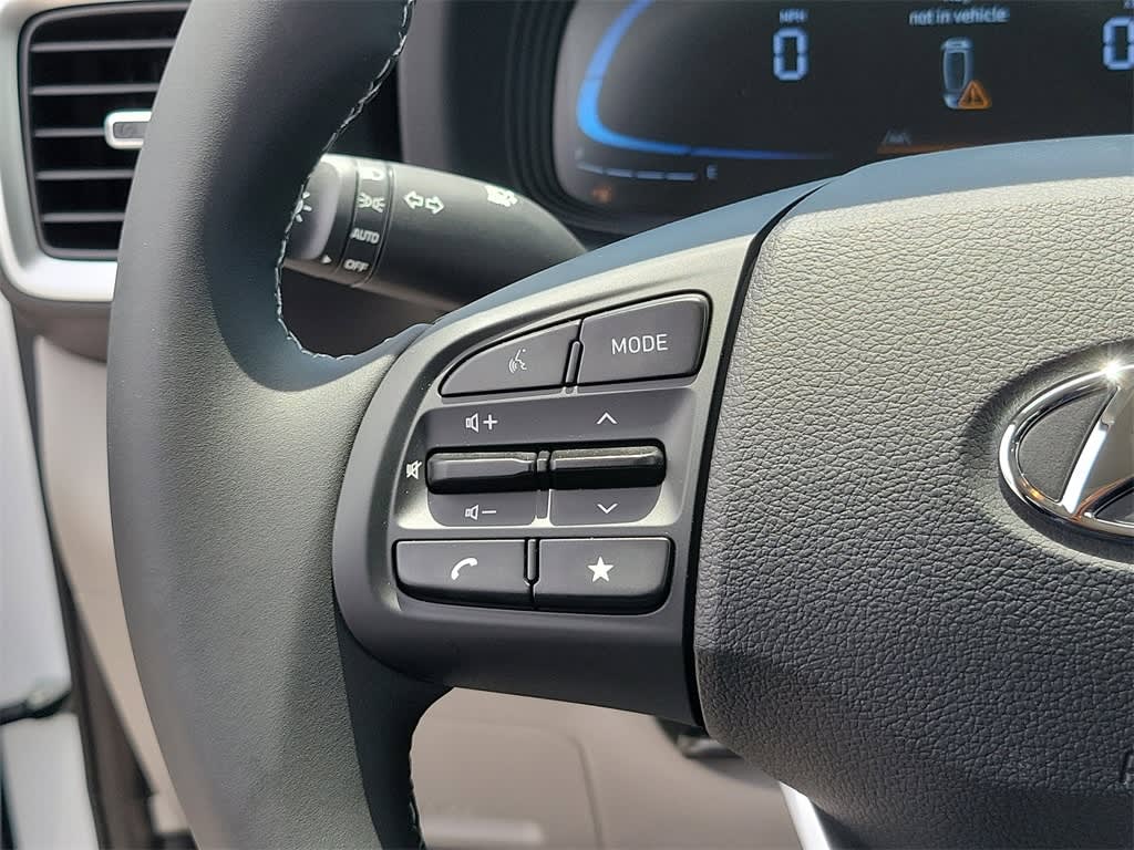 Thumbnail: 2025 Hyundai Venue - 27