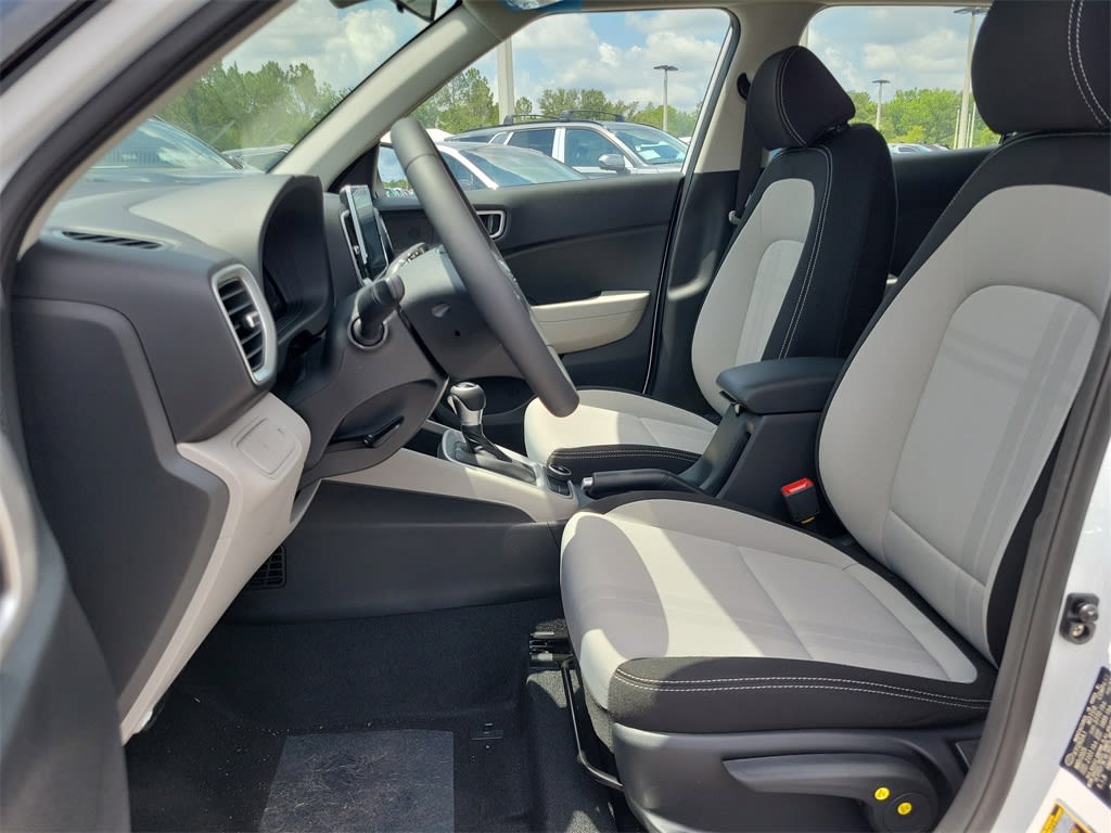 Thumbnail: 2025 Hyundai Venue - 8