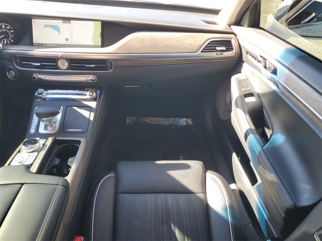 Thumbnail: 2021 Genesis G90 - 19