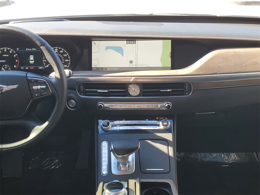 Thumbnail: 2021 Genesis G90 - 9