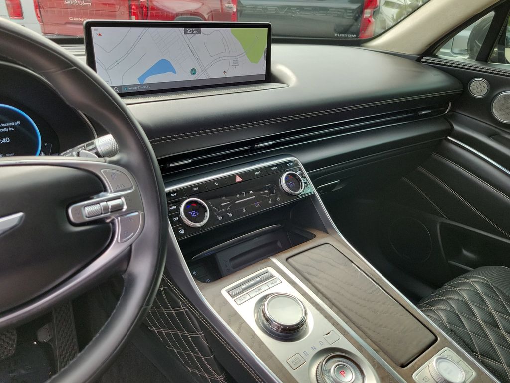 Thumbnail: 2024 Genesis GV80 - 31