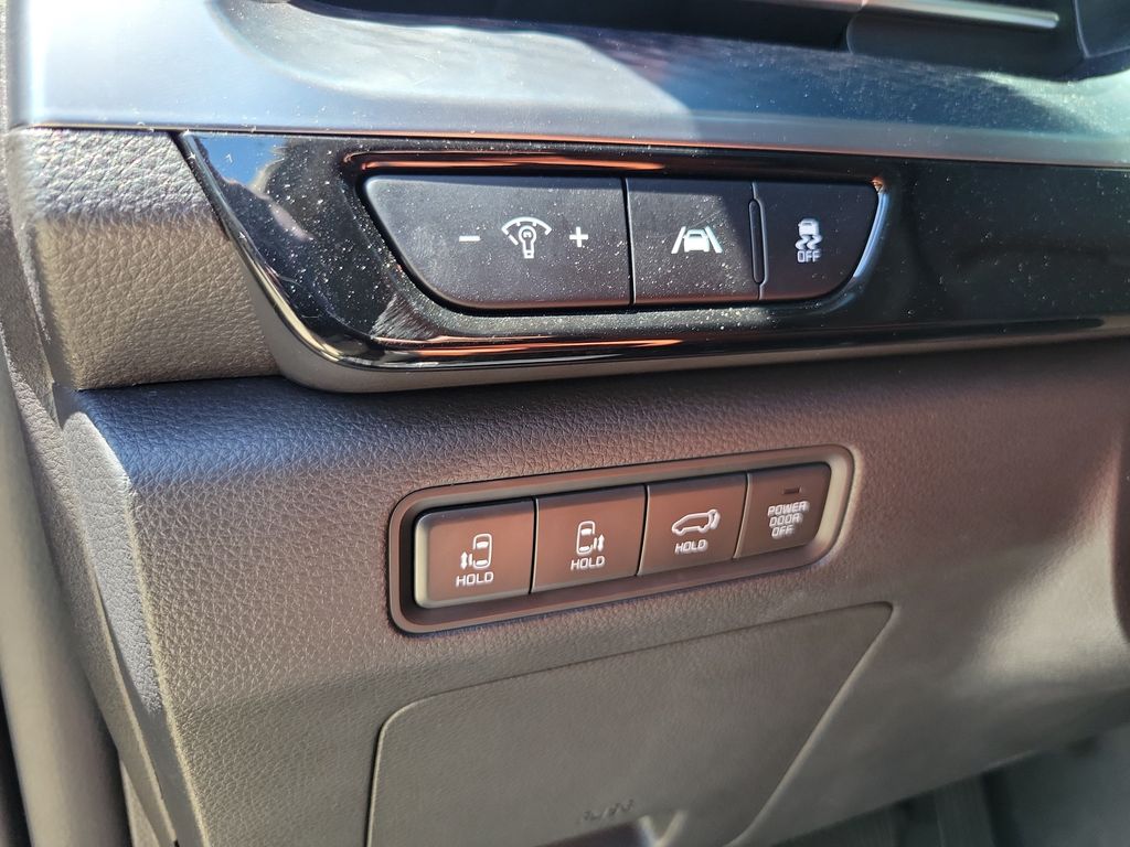 Thumbnail: 2024 Kia Carnival - 23