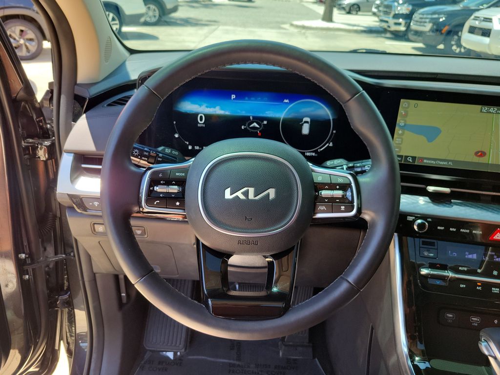 Thumbnail: 2024 Kia Carnival - 10