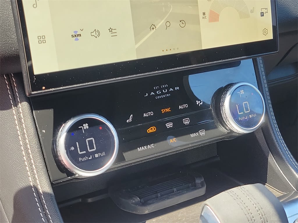 Thumbnail: 2025 Jaguar F-Pace - 30