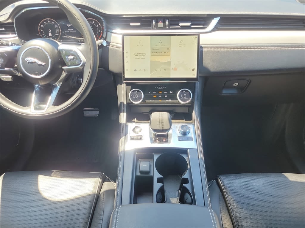 Thumbnail: 2025 Jaguar F-Pace - 6