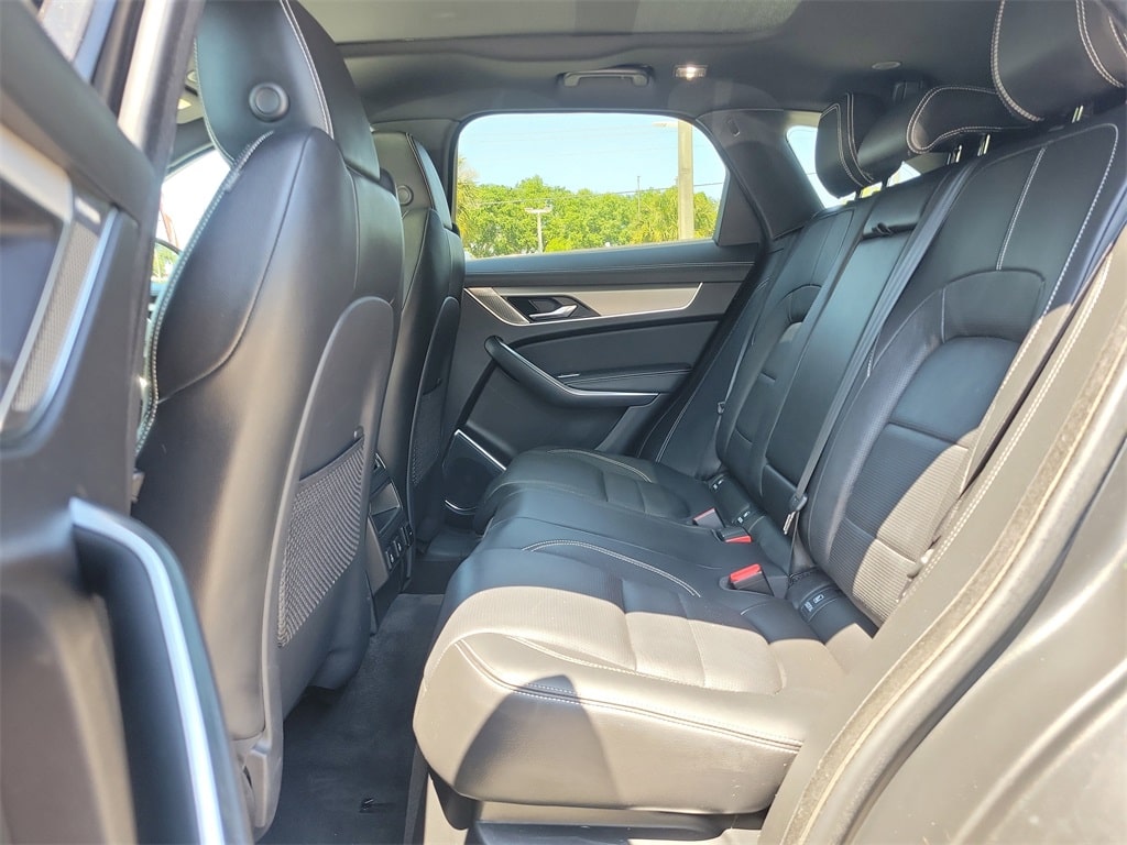 Thumbnail: 2025 Jaguar F-Pace - 8