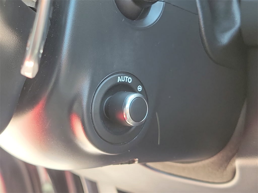 Thumbnail: 2025 Jaguar F-Pace - 31