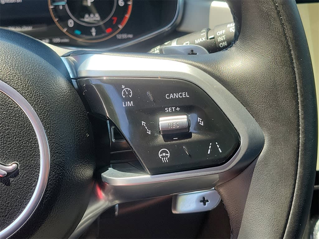 Thumbnail: 2025 Jaguar F-Pace - 29