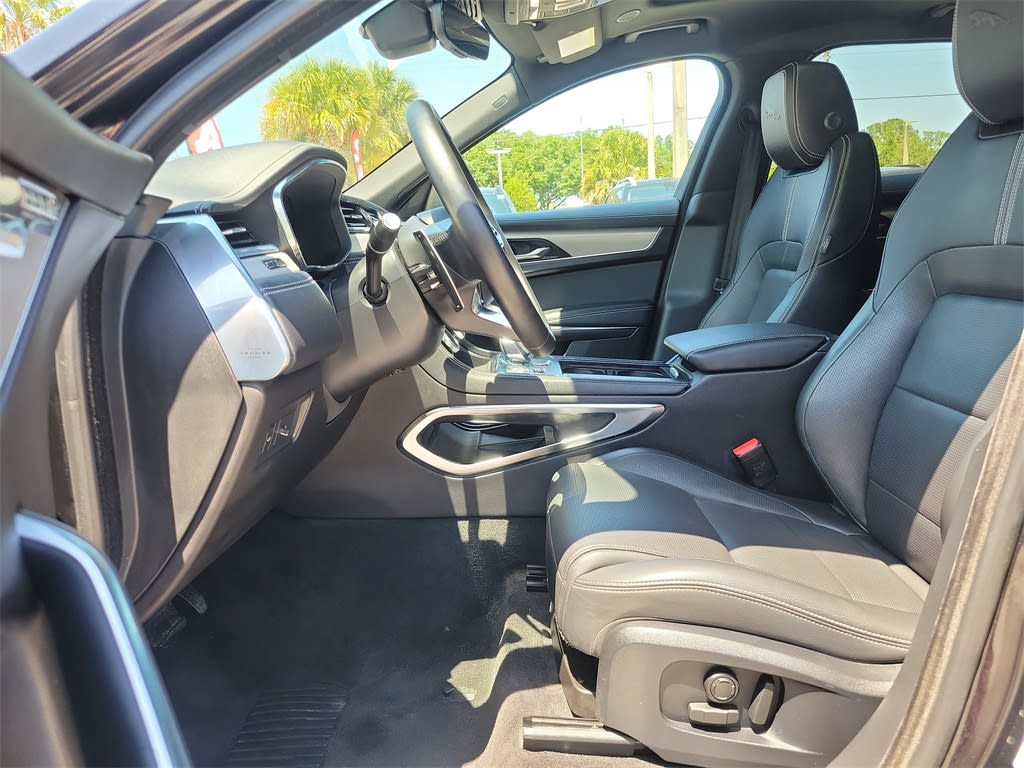 Thumbnail: 2025 Jaguar F-Pace - 7